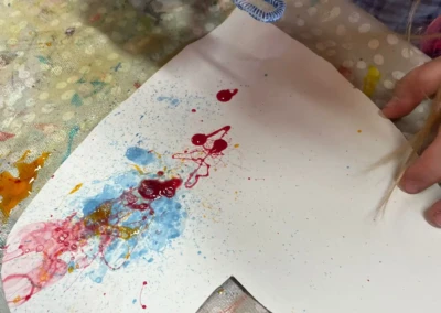 Experimente mit Farben in der Sonnengruppe